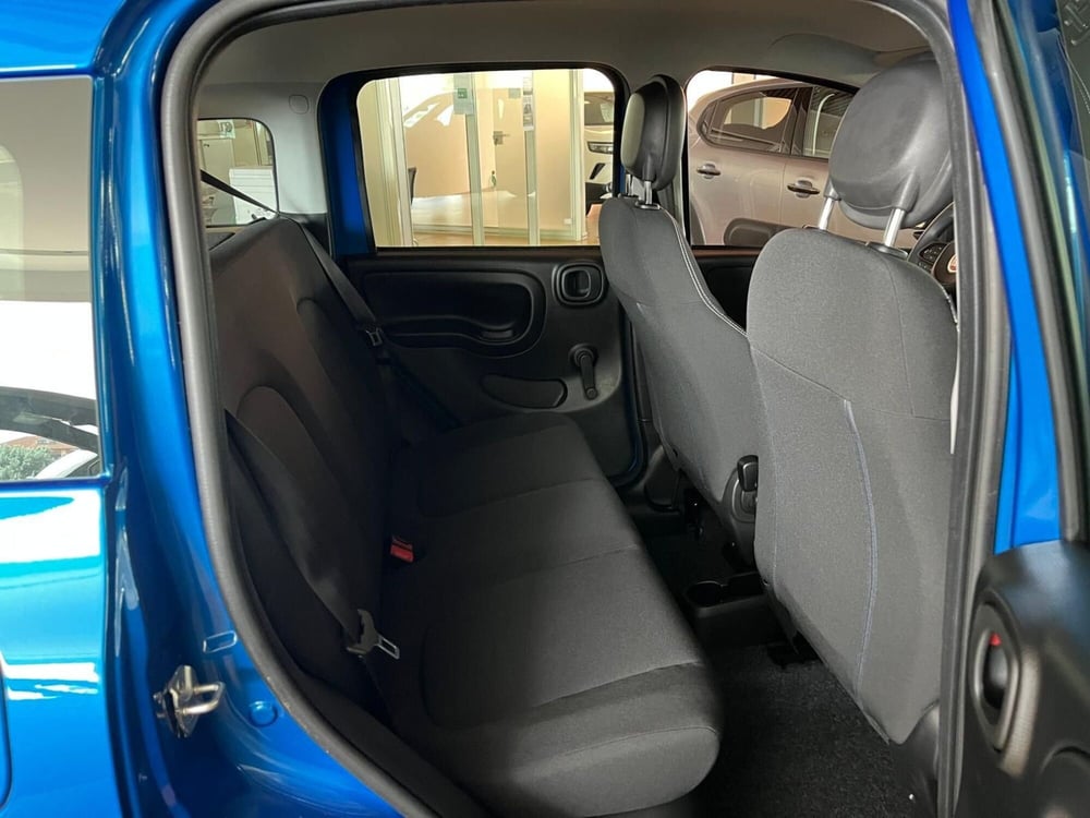 Fiat Panda Cross nuova a Milano (15)