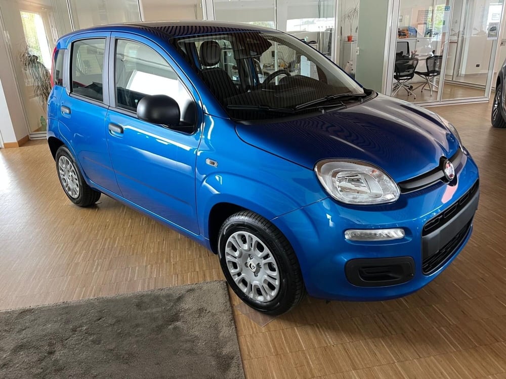 Fiat Panda Cross nuova a Milano (3)