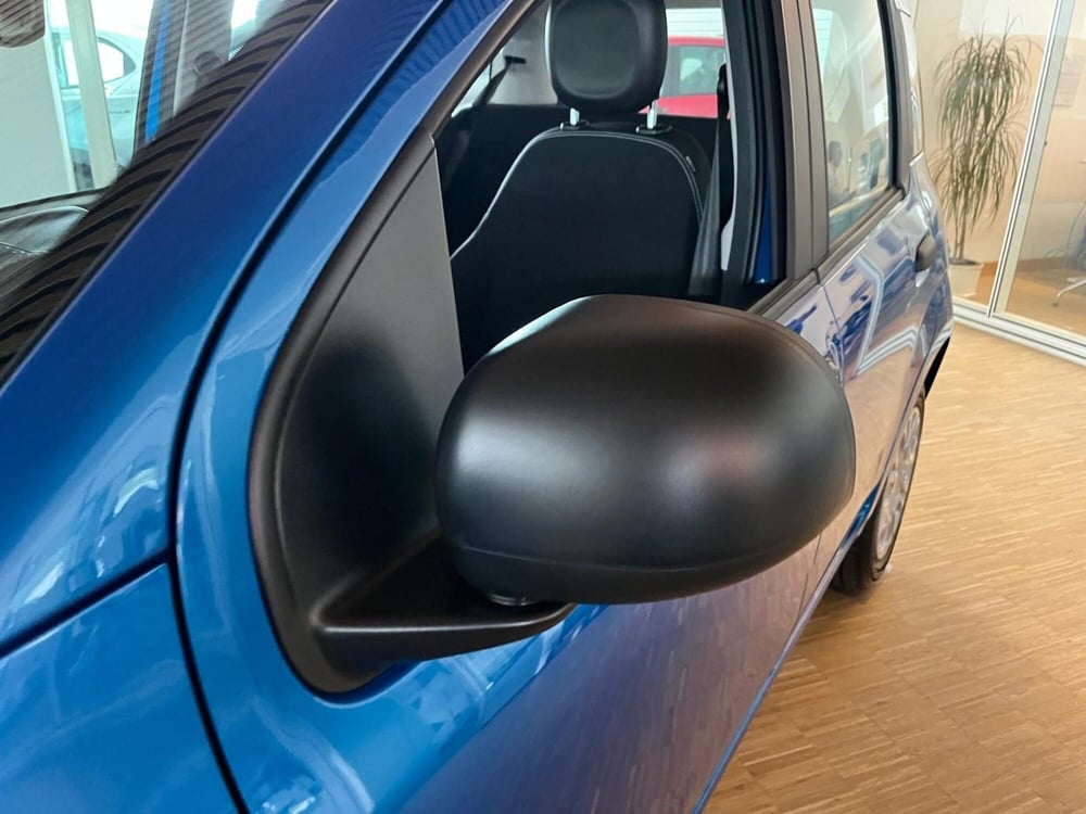 Fiat Panda Cross nuova a Milano (4)