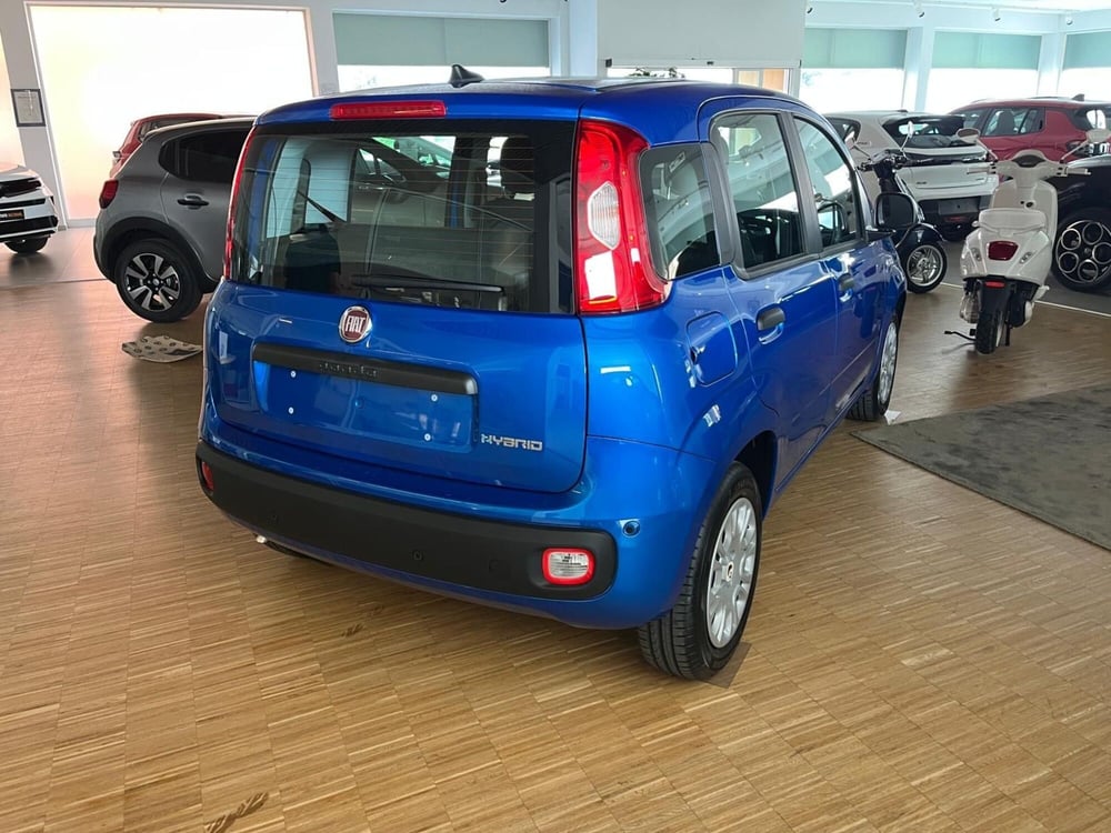 Fiat Panda Cross nuova a Milano (8)