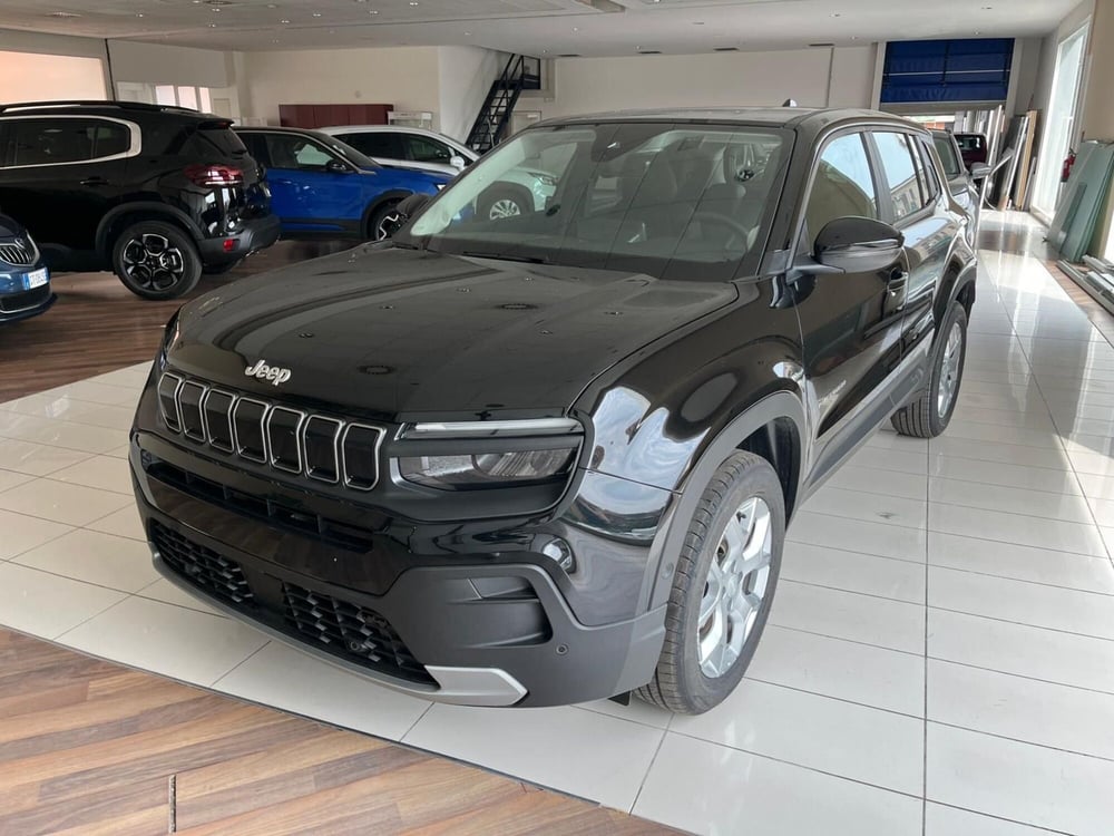 Jeep Avenger nuova a Milano