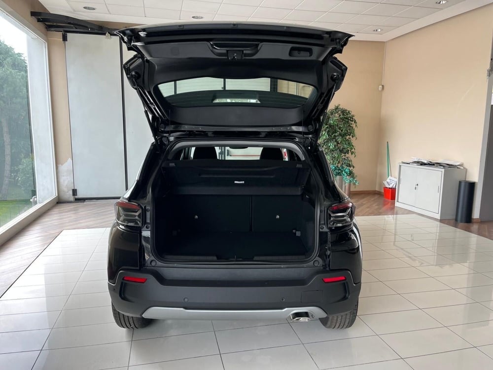 Jeep Avenger nuova a Milano (10)