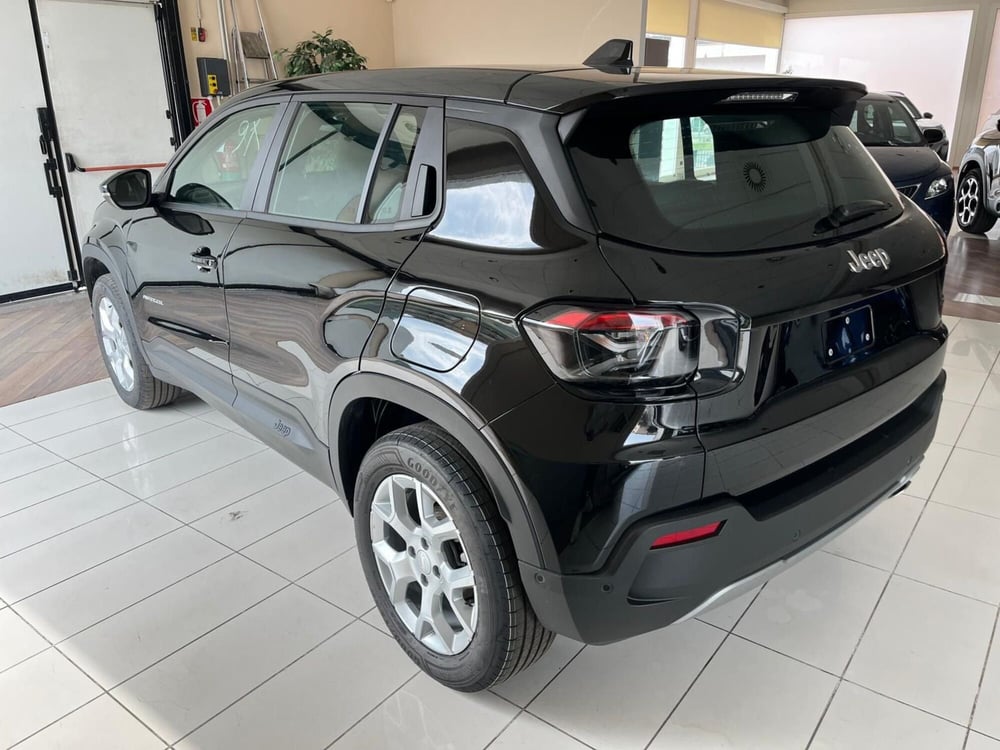 Jeep Avenger nuova a Milano (8)