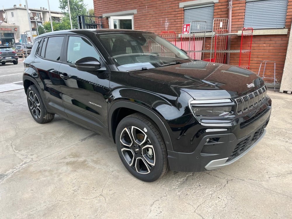 Jeep Avenger nuova a Milano (3)