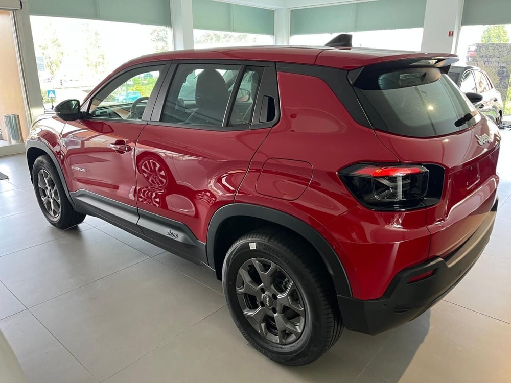 Jeep Avenger nuova a Milano (6)