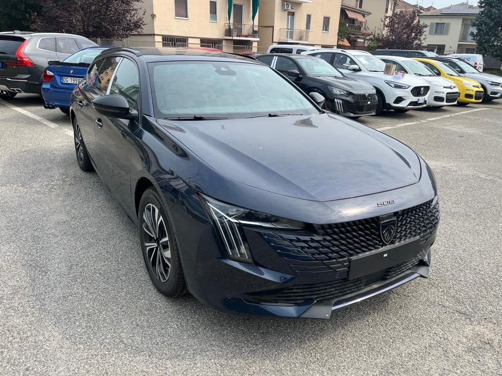 Peugeot 508 SW nuova a Milano (3)