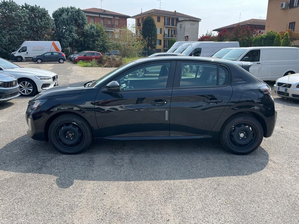 Peugeot 208 nuova a Milano (5)