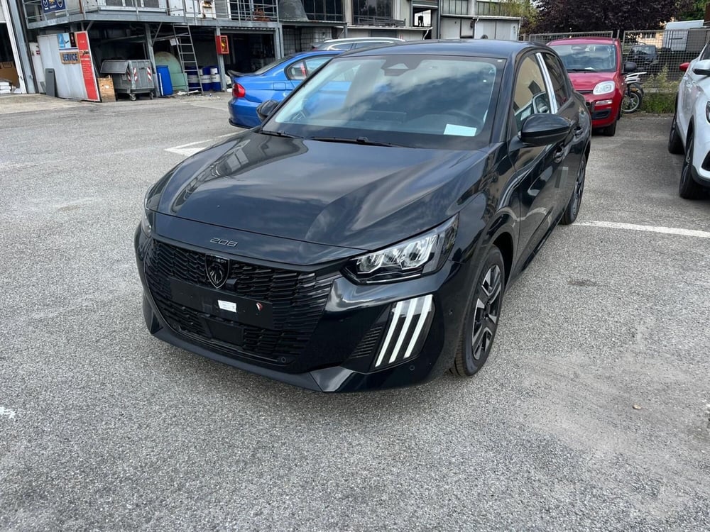 Peugeot 208 nuova a Milano