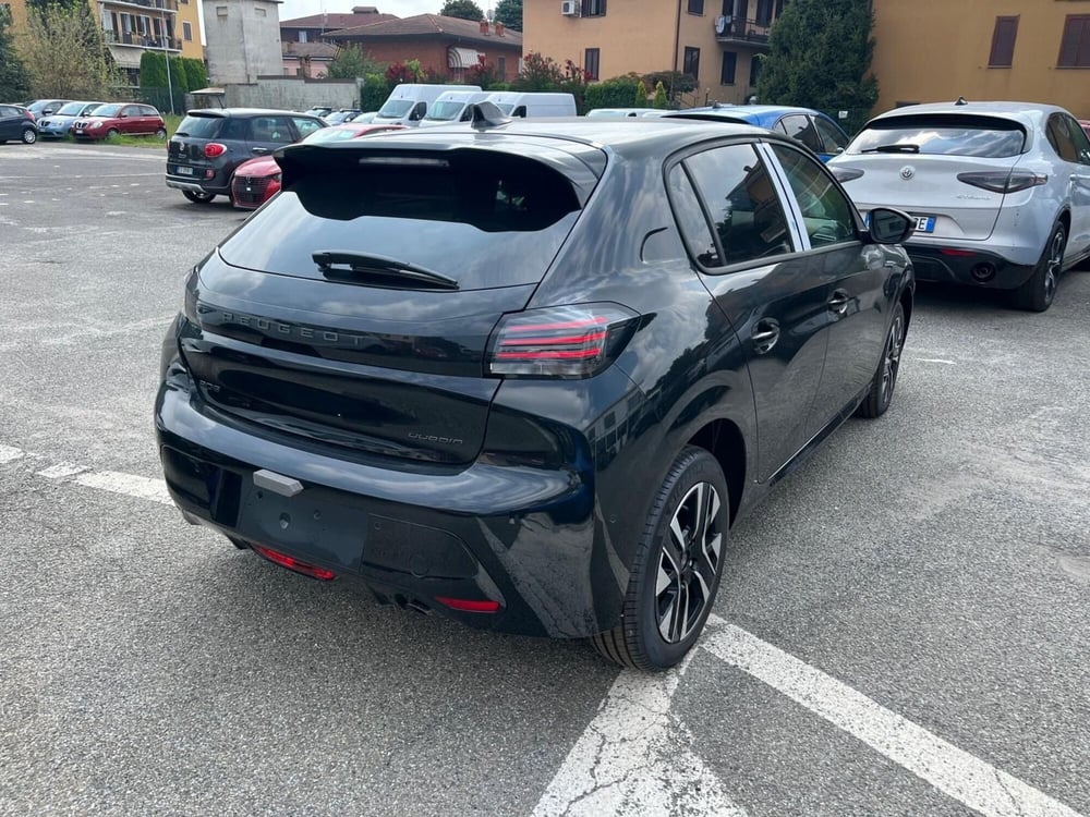 Peugeot 208 nuova a Milano (8)