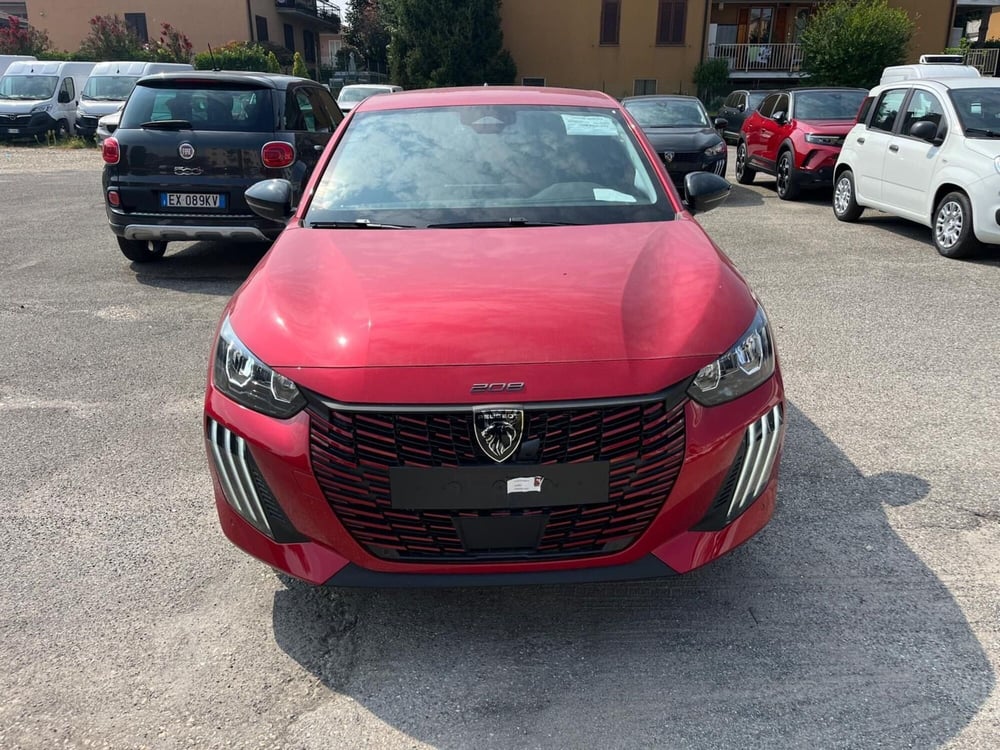 Peugeot 208 nuova a Milano (2)