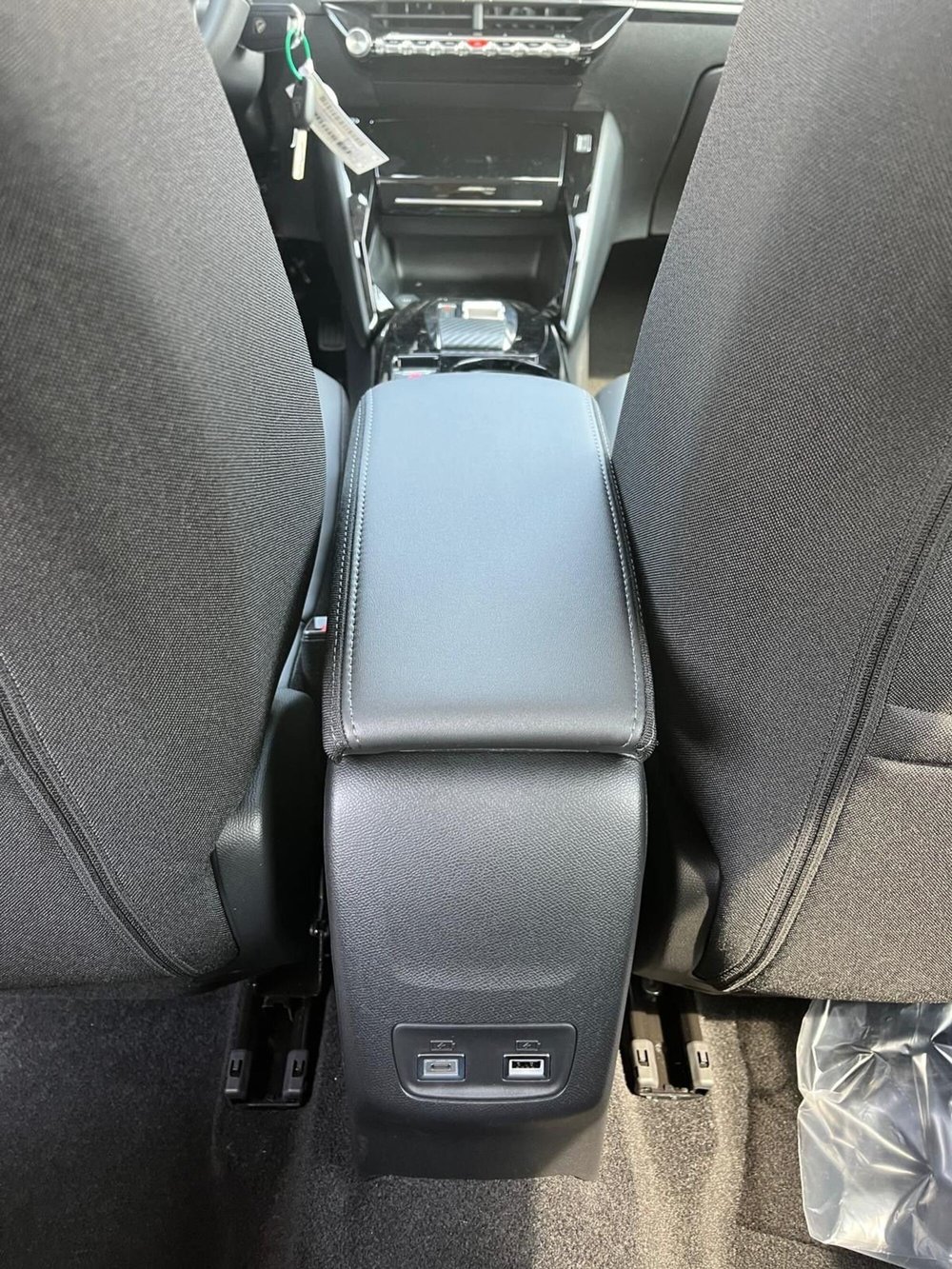 Peugeot 208 nuova a Milano (20)