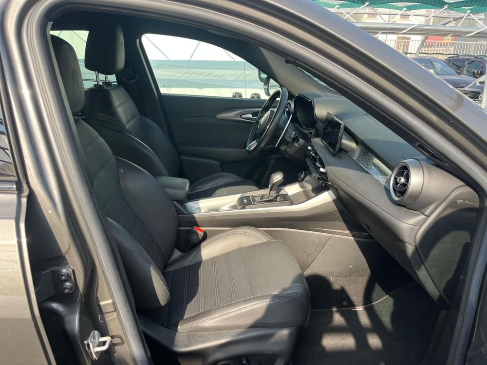 Alfa Romeo Tonale usata a Milano (13)
