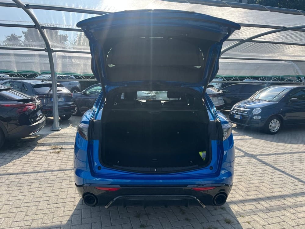 Alfa Romeo Stelvio usata a Milano (10)