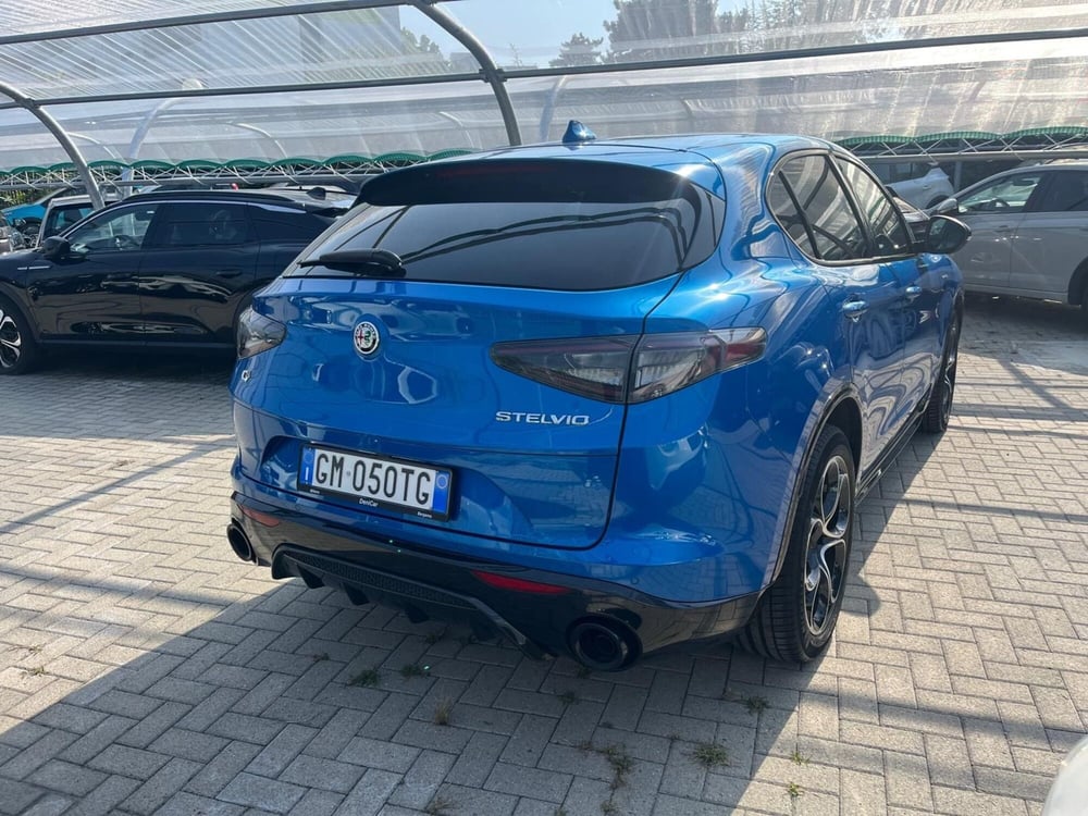 Alfa Romeo Stelvio usata a Milano (8)