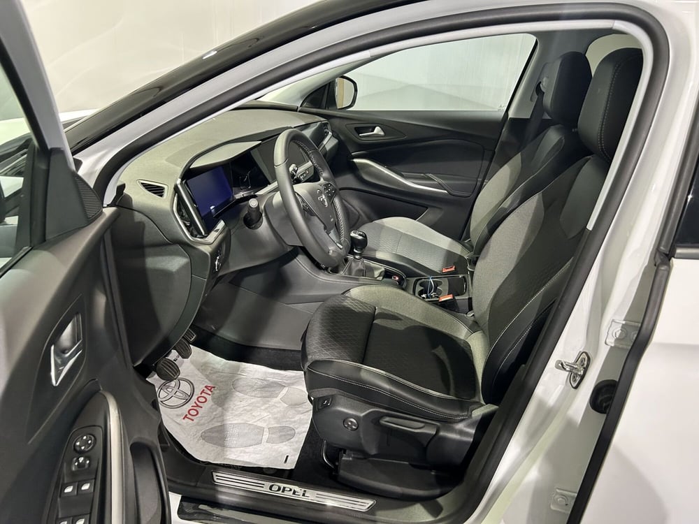 Opel Grandland usata a Milano (12)