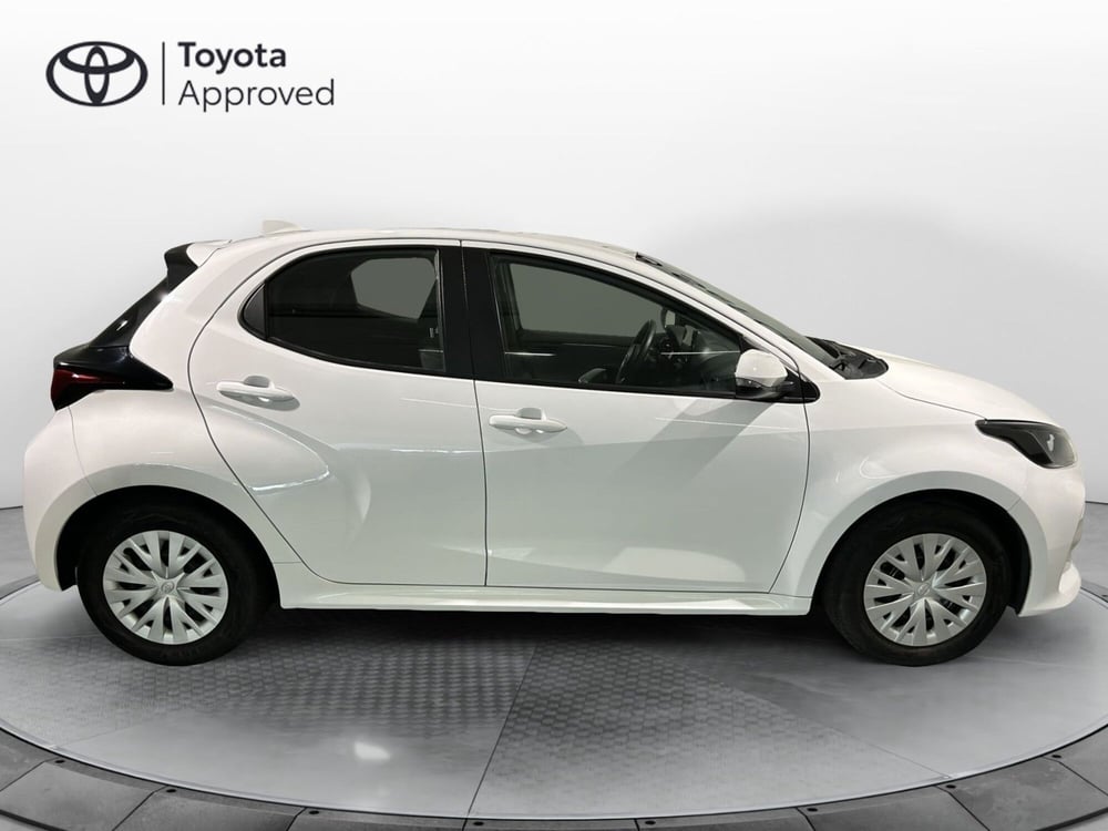 Toyota Yaris usata a Milano (15)