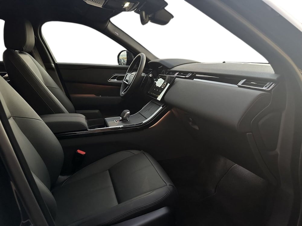 Land Rover Range Rover Velar nuova a Catania (3)