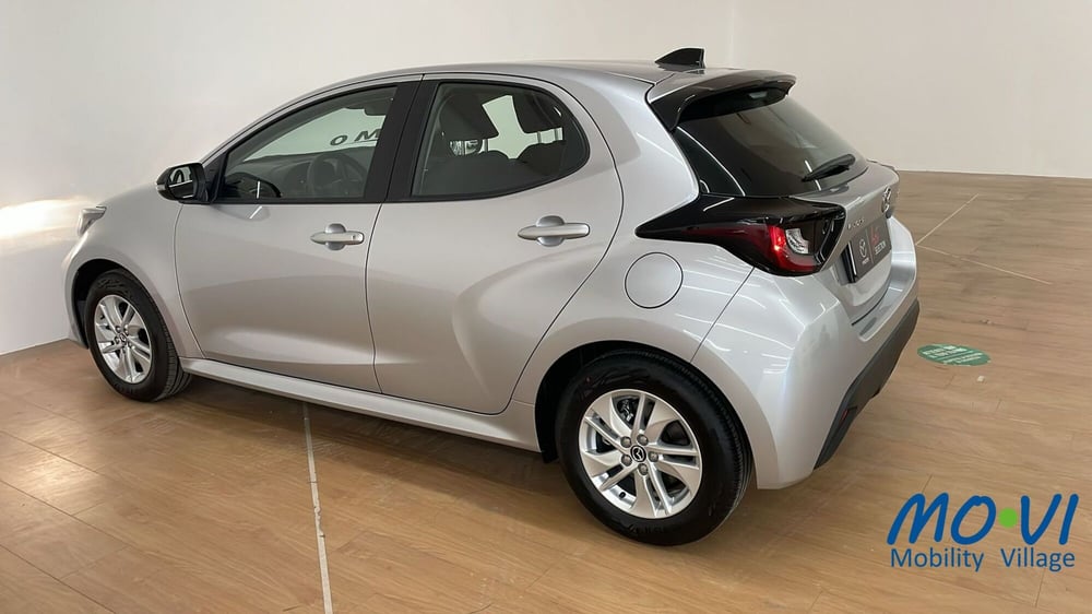 Mazda Mazda2 Hybrid nuova a Torino (7)