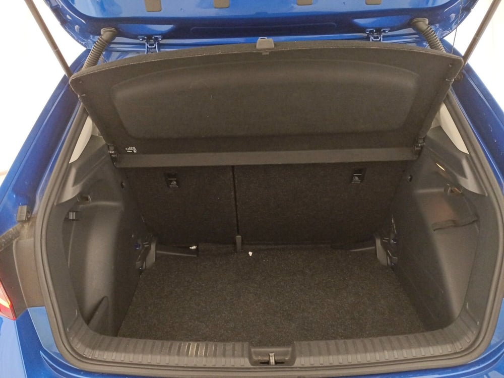 Skoda Fabia usata a Bari (13)