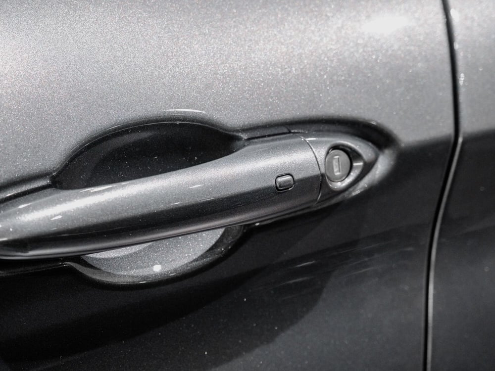 Alfa Romeo Stelvio nuova a Prato (3)