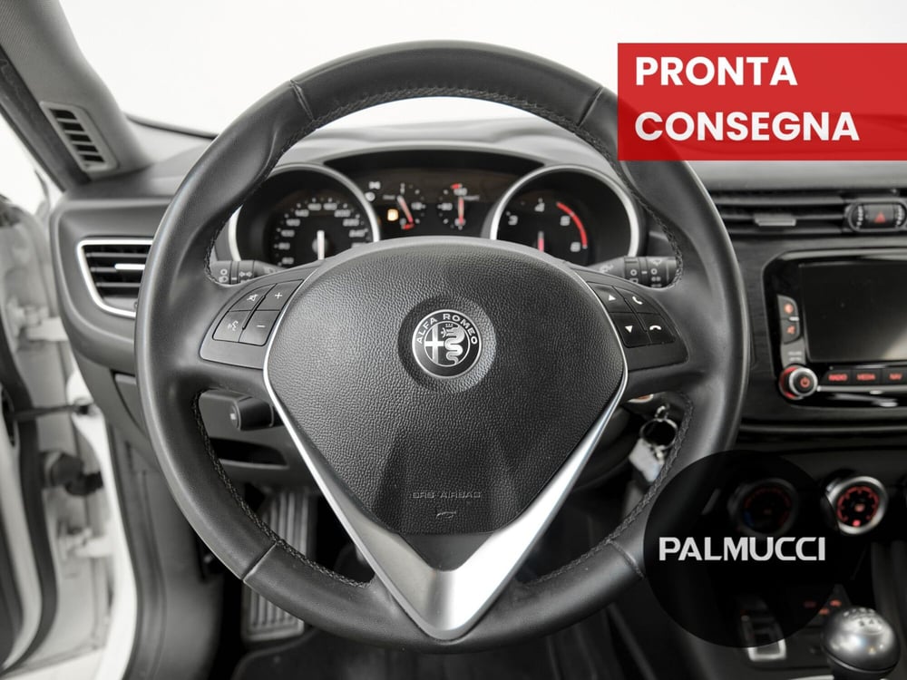 Alfa Romeo Giulietta usata a Prato (13)