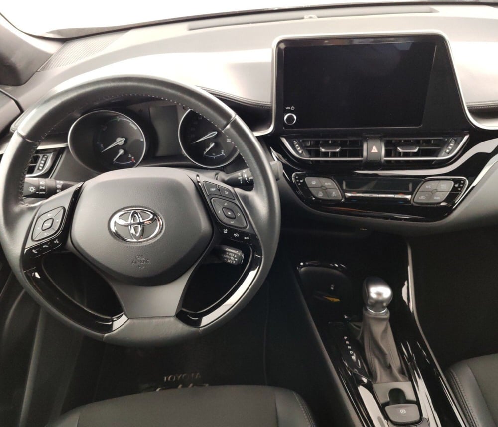 Toyota Toyota C-HR usata a Massa-Carrara (10)