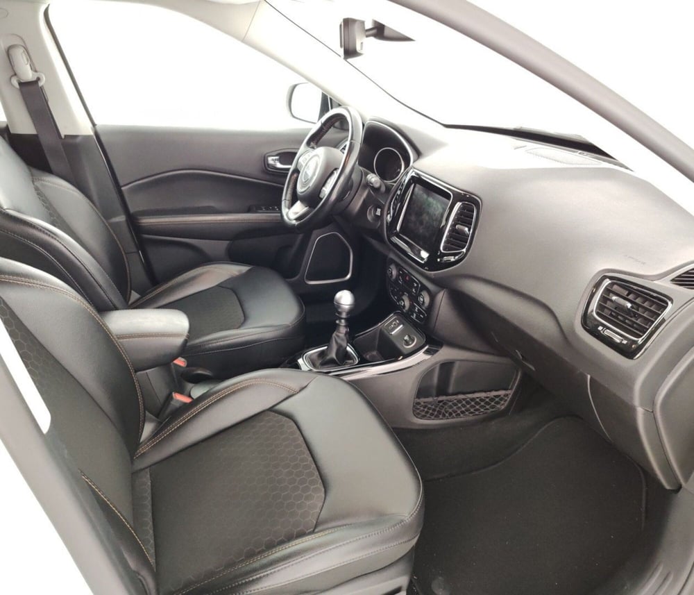 Jeep Compass usata a Massa-Carrara (7)