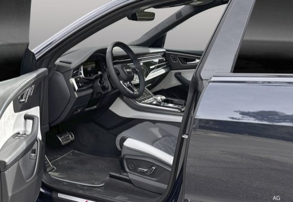 Audi RS Q8 nuova a Palermo (10)