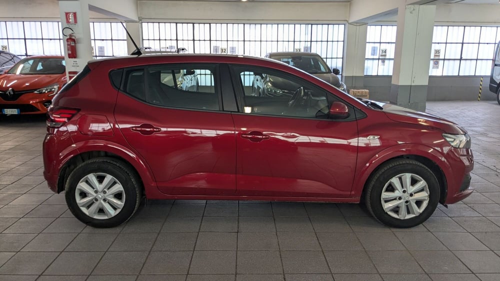 Dacia Sandero usata a Milano (4)