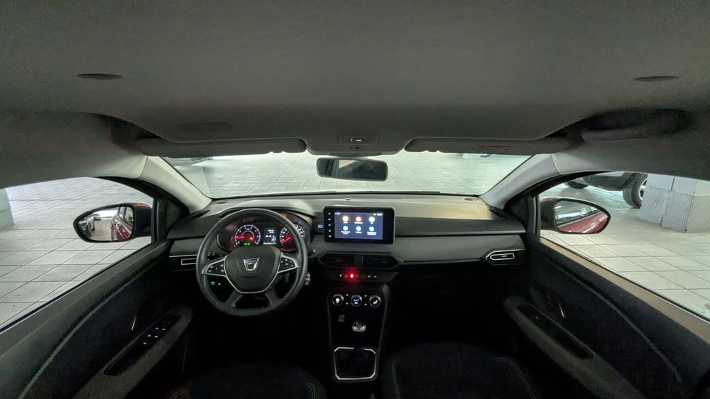 Dacia Sandero usata a Milano (6)