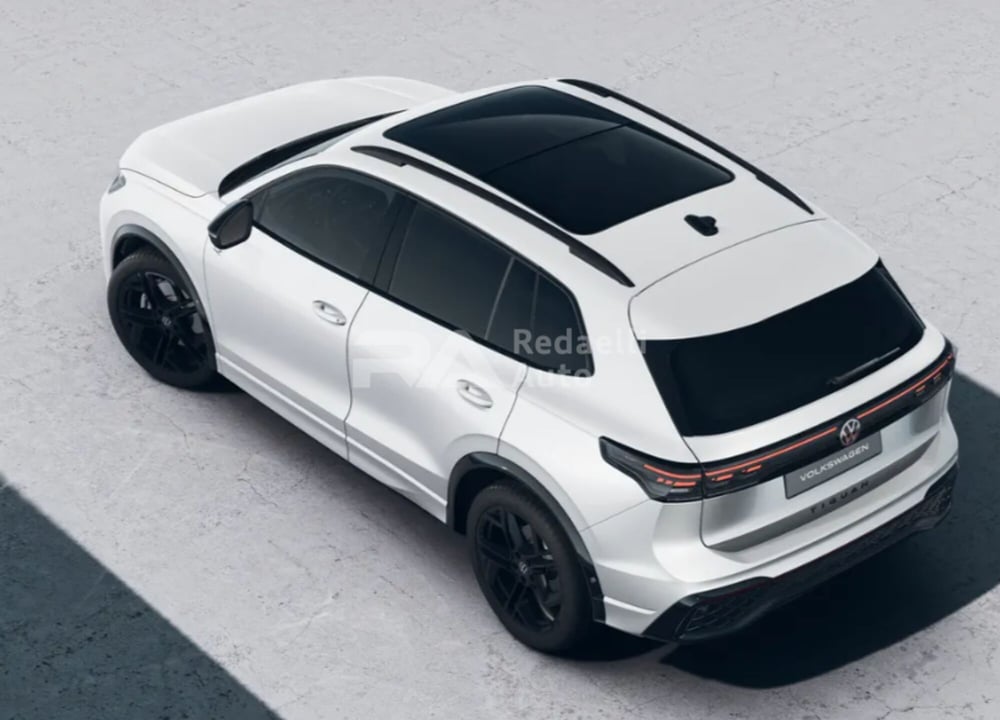 Volkswagen Tiguan nuova a Lecco (5)