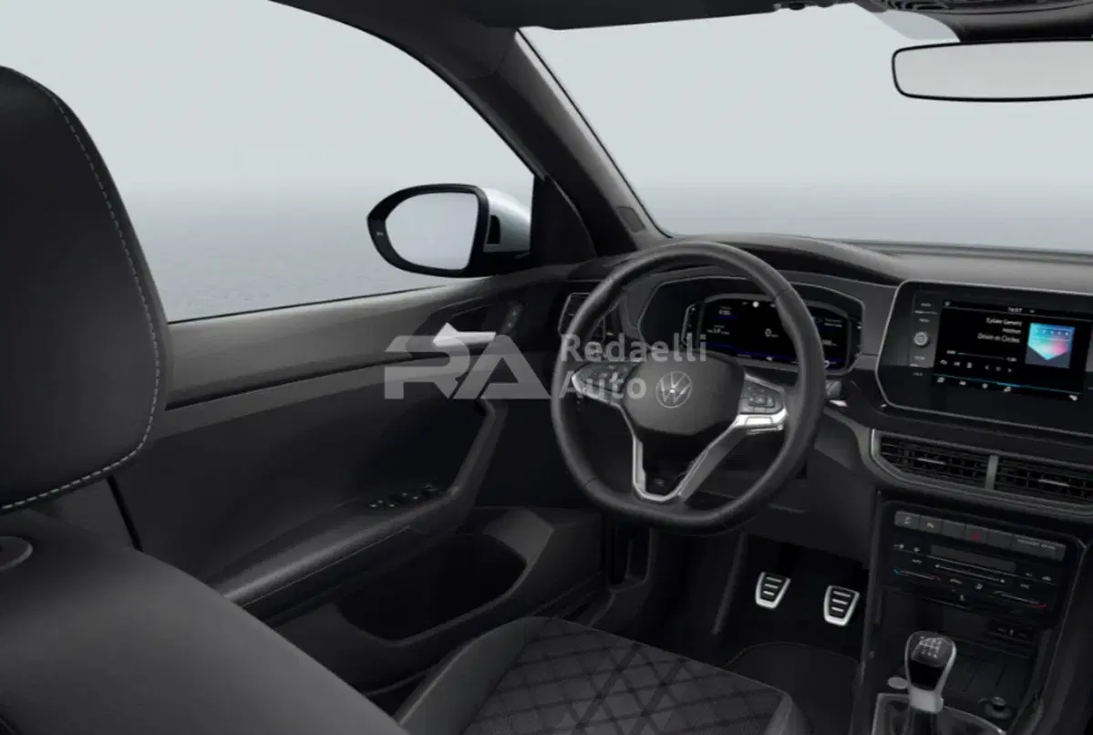 Volkswagen T-Cross nuova a Lecco (6)
