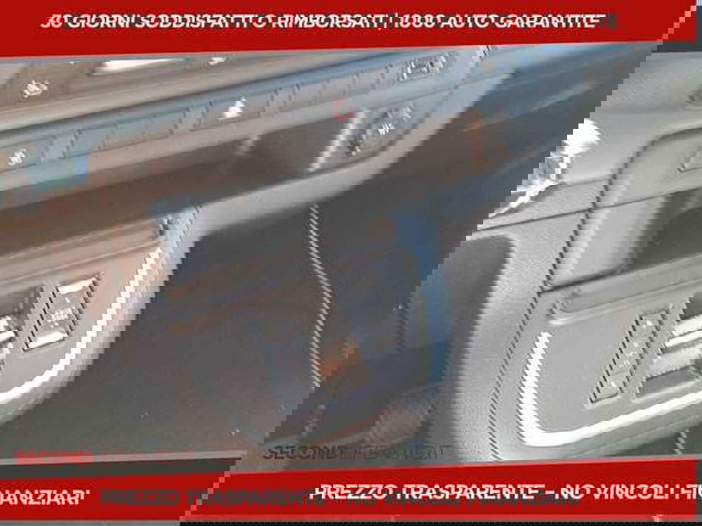 Peugeot e-Traveller usata a Chieti (12)