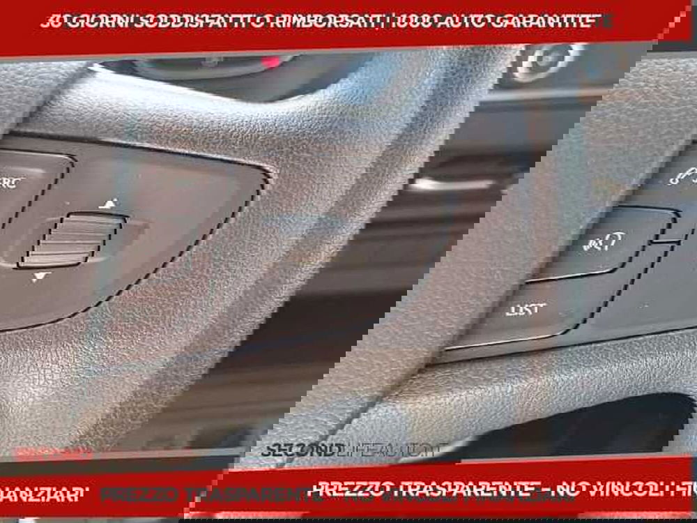 Peugeot e-Traveller usata a Chieti (8)