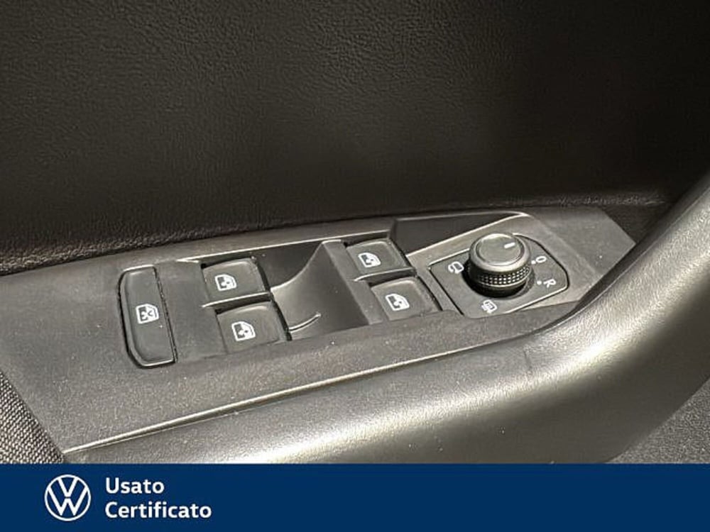 Volkswagen Taigo usata a Vicenza (9)