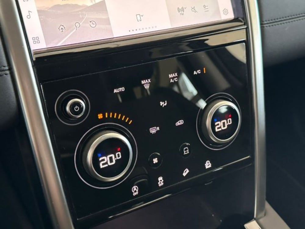 Land Rover Discovery Sport usata a Modena (15)