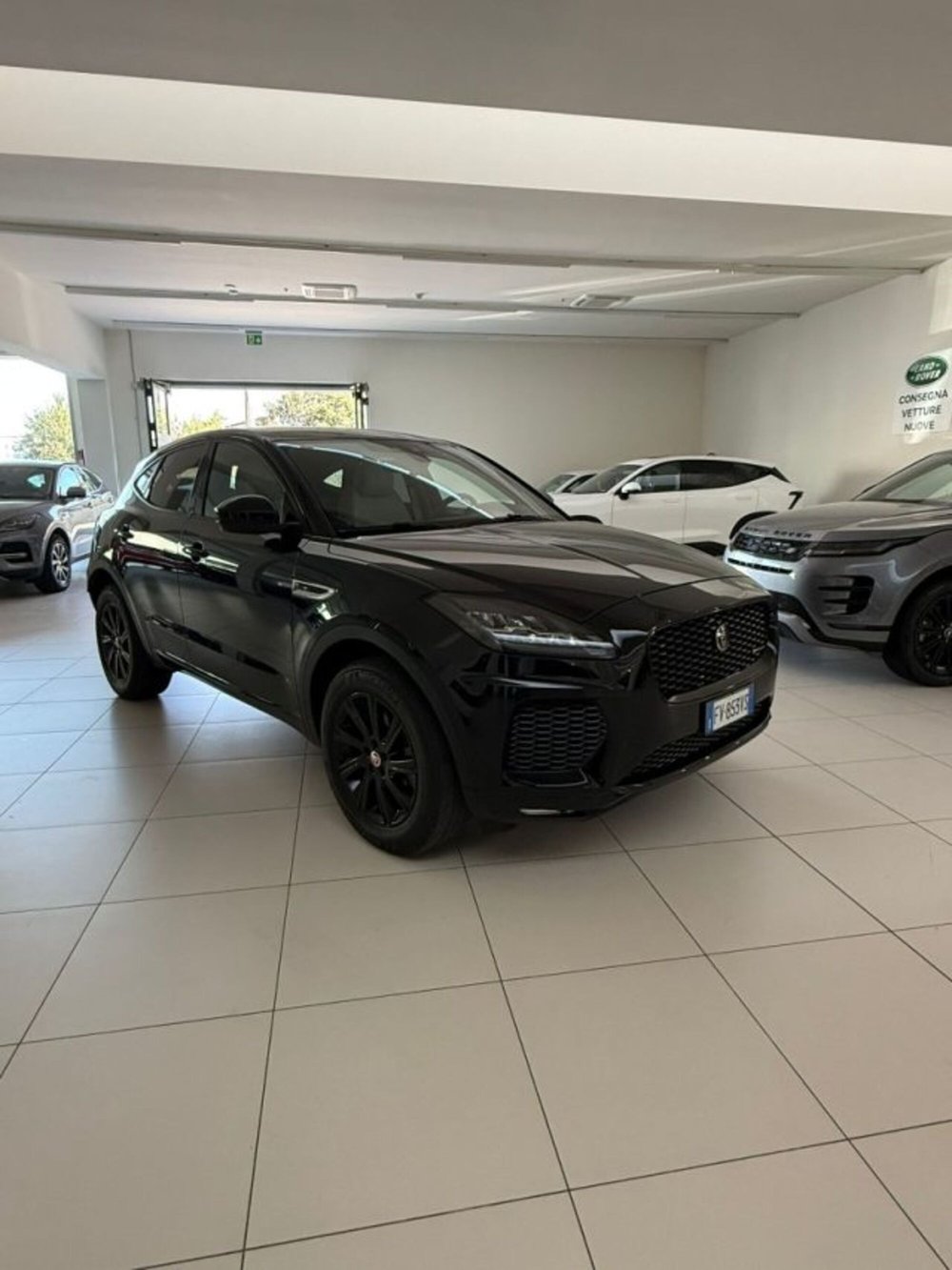 Jaguar E-Pace usata a Modena (6)