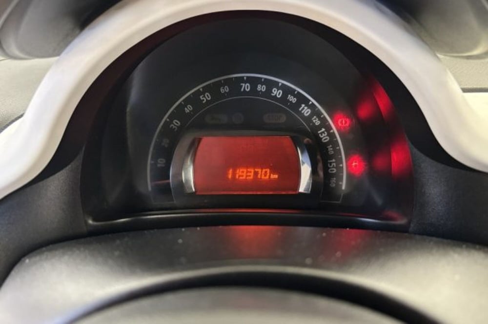 Renault Twingo usata a Latina (13)