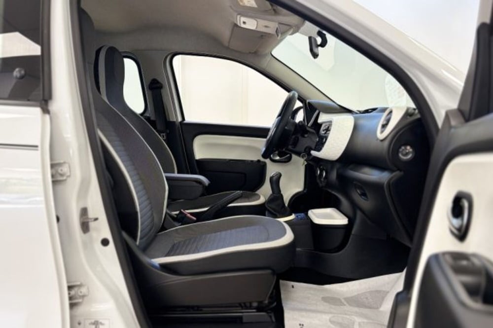 Renault Twingo usata a Latina (8)