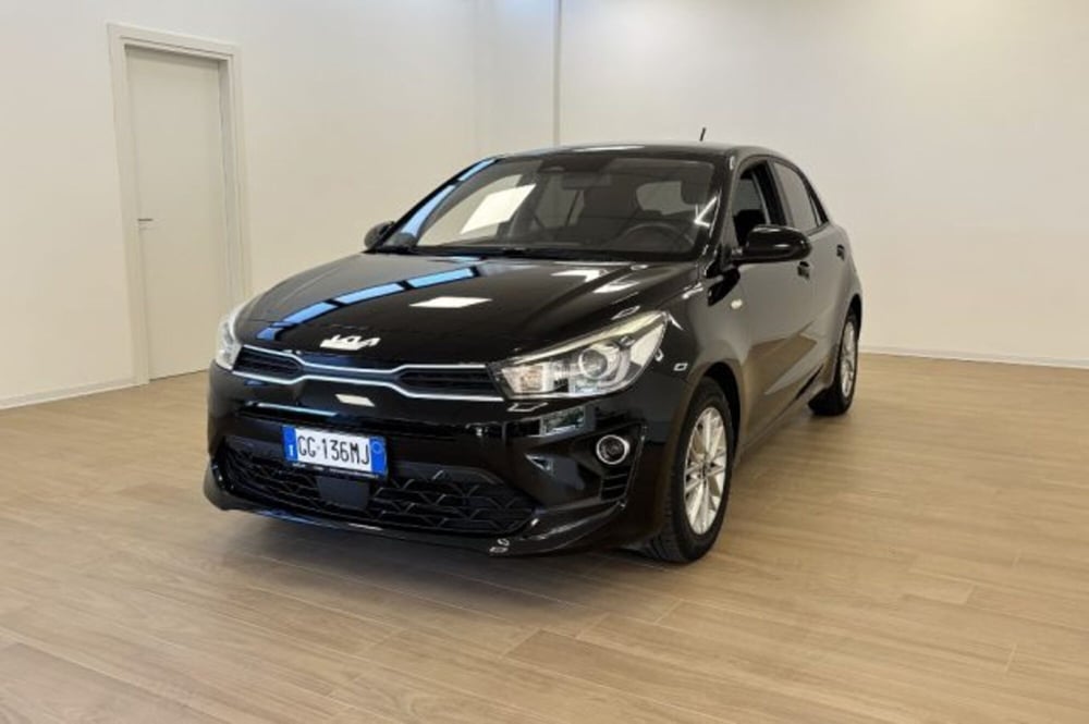 Kia Rio usata a Latina (3)