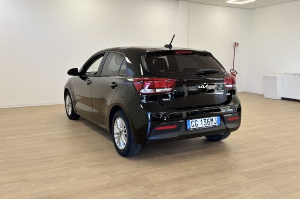 Kia Rio usata a Latina (5)
