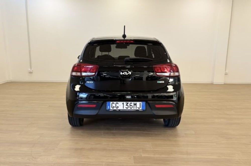 Kia Rio usata a Latina (6)