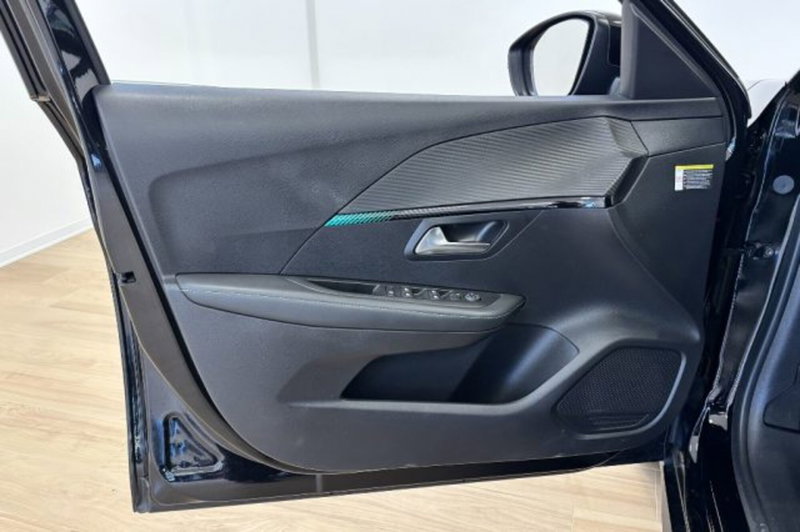 Peugeot 208 usata a Latina (12)