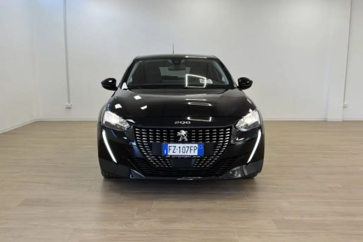 Peugeot 208 usata a Latina (2)