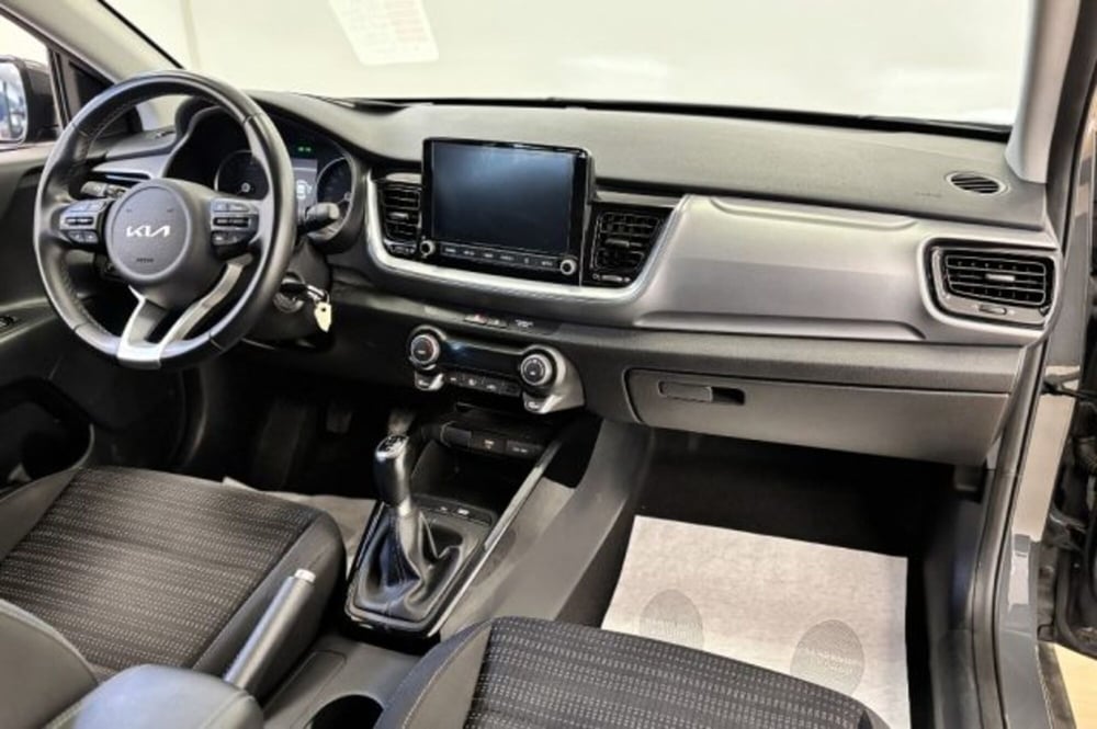 Kia Stonic usata a Latina (9)