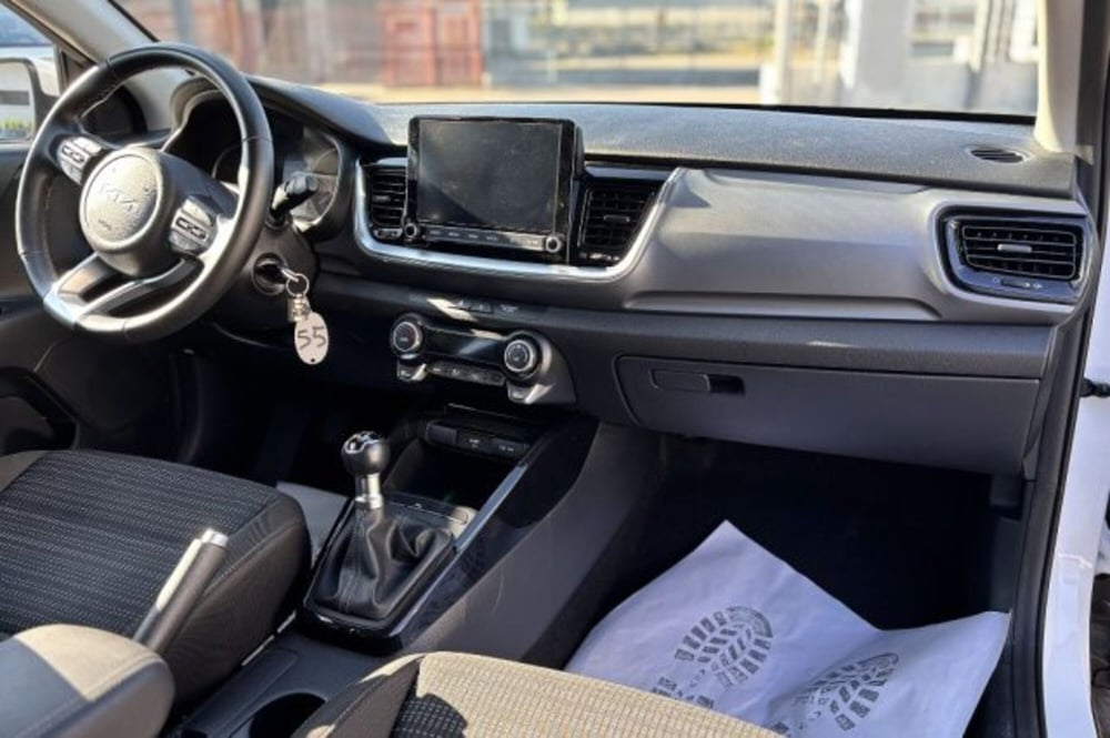 Kia Stonic usata a Latina (9)