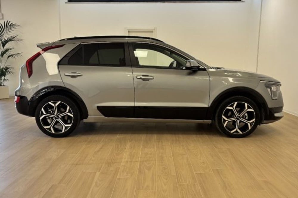 Kia Niro usata a Latina (4)