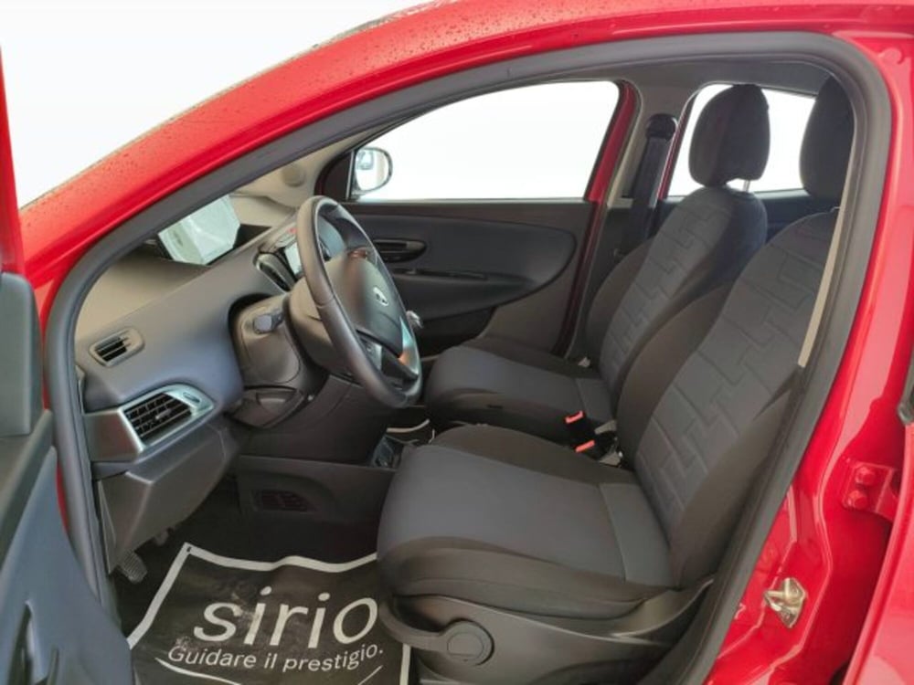 Lancia Ypsilon usata a Teramo (14)