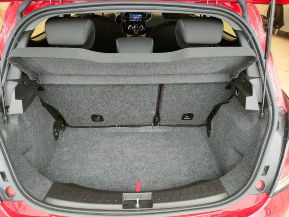 Lancia Ypsilon usata a Teramo (5)