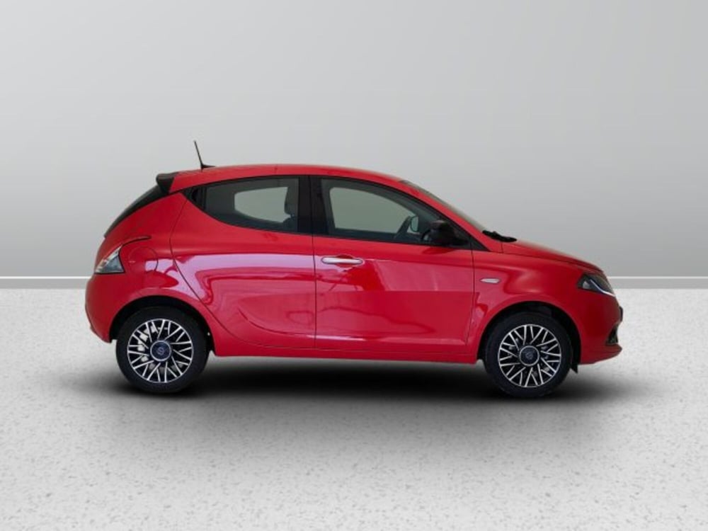 Lancia Ypsilon usata a Teramo (7)